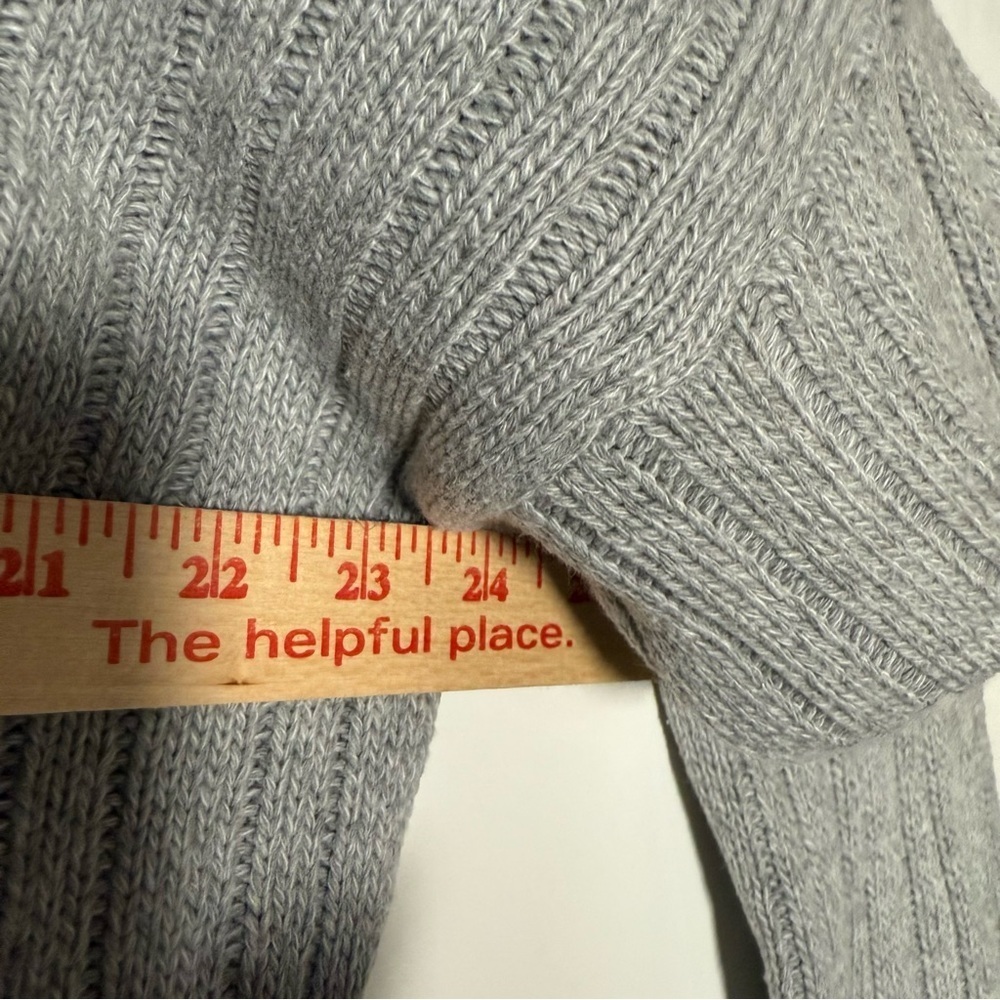Hollister Soft Knit Crop Crewneck Sweater Gray Size XS Knit Cropped Classic - Picture 6 of 9